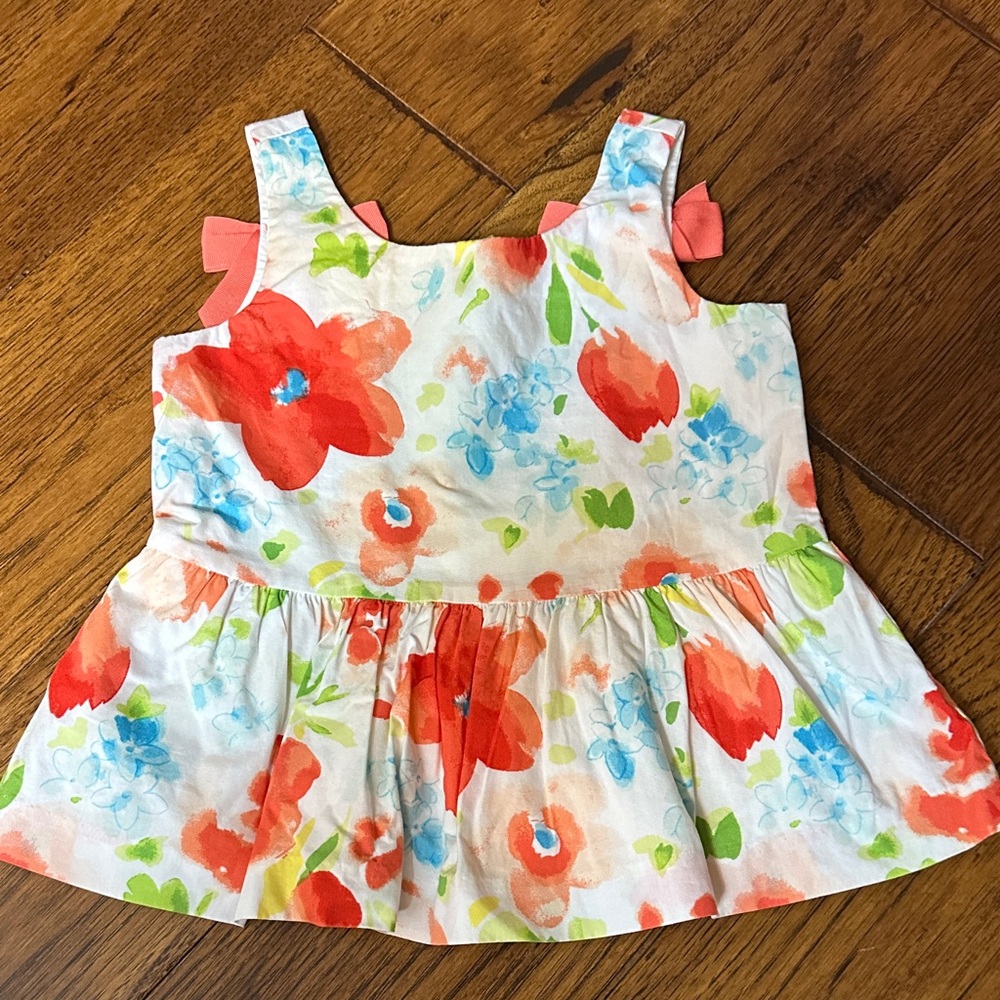 Floral Sleeveless Blouse  with Bow Accents